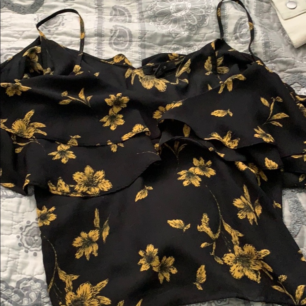 cute top that has the sleeves hanging down